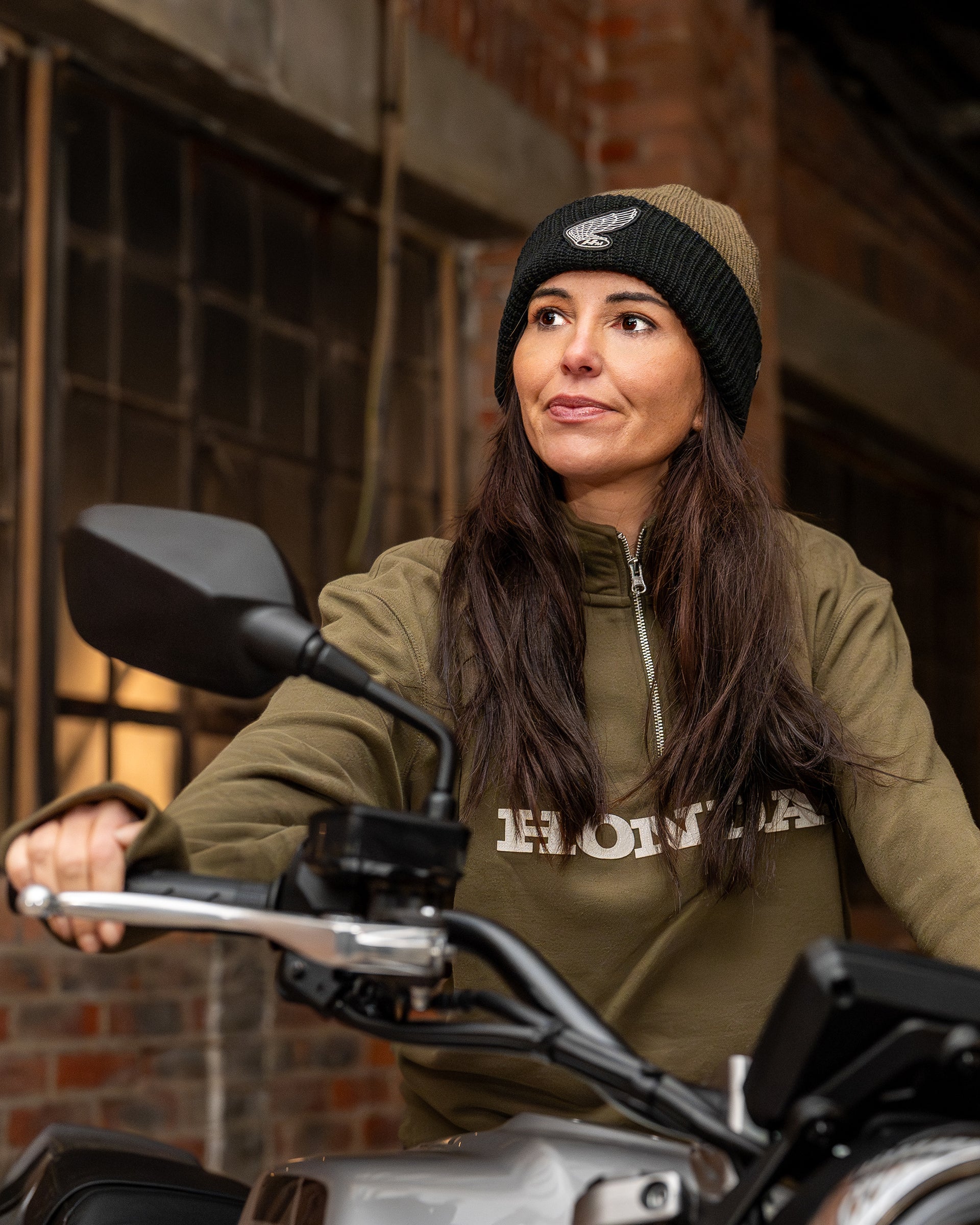 Honda Wing Beanie Olivgrün / Schwarz